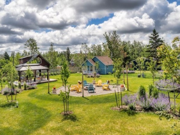 slide show photo number 3